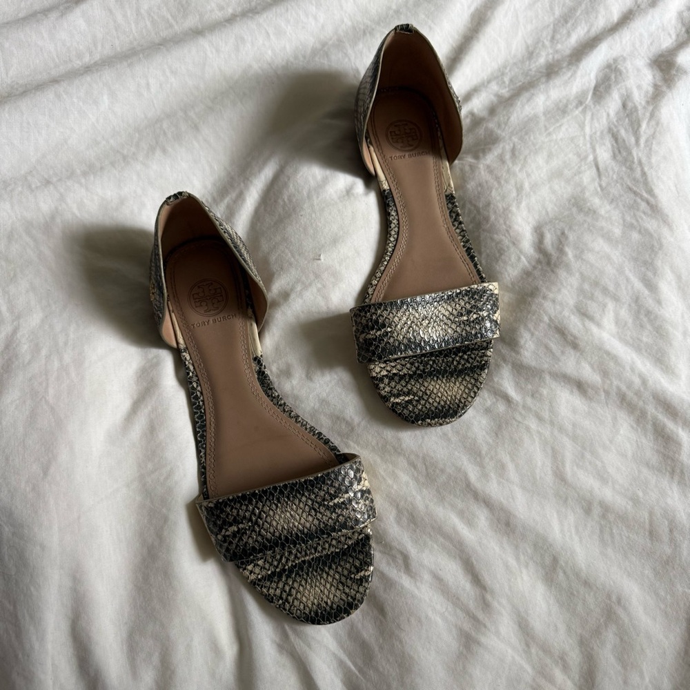 Tory Burch Snakeskin Pattern Open-Toe Sandals in Black and Cream